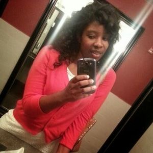 Meet your Posher, Amirra